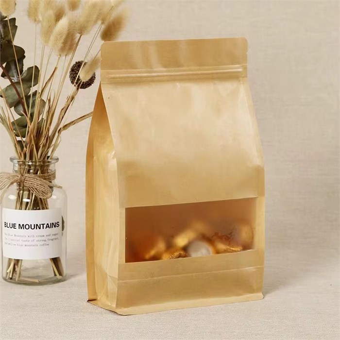 Квадропак пакет восьмишовный 180*260*65мм КРАФТ с окном 777132